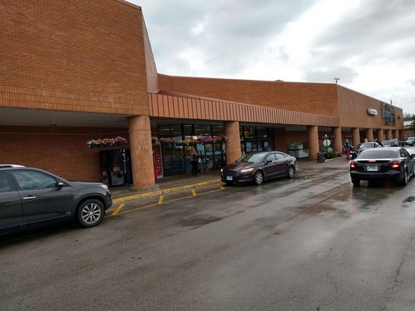 STERLING BAZAAR: 3311 N Sterling Ave, Peoria, IL 61604